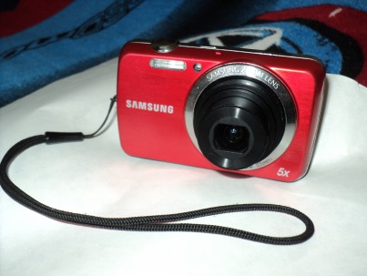 Продам цифровую фото-видео камеру